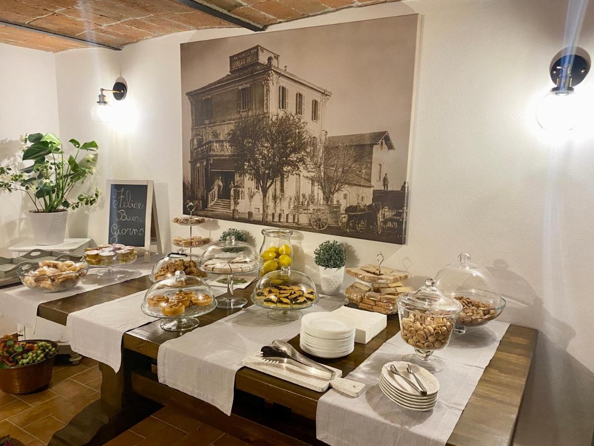 B&B Stazione Don Camillo เบรซเชลโล ภายนอก รูปภาพ